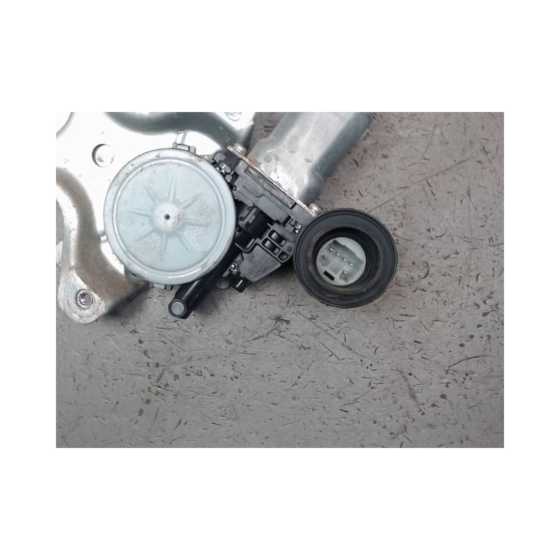 MECANISME+MOTEUR LEVE-GLACE ARRIERE DROIT TOYOTA RAV4 2006