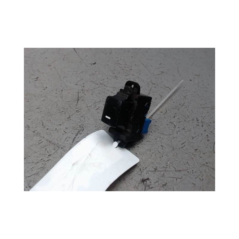 COMMANDE LEVE-GLACE PORTE ARD KIA RIO