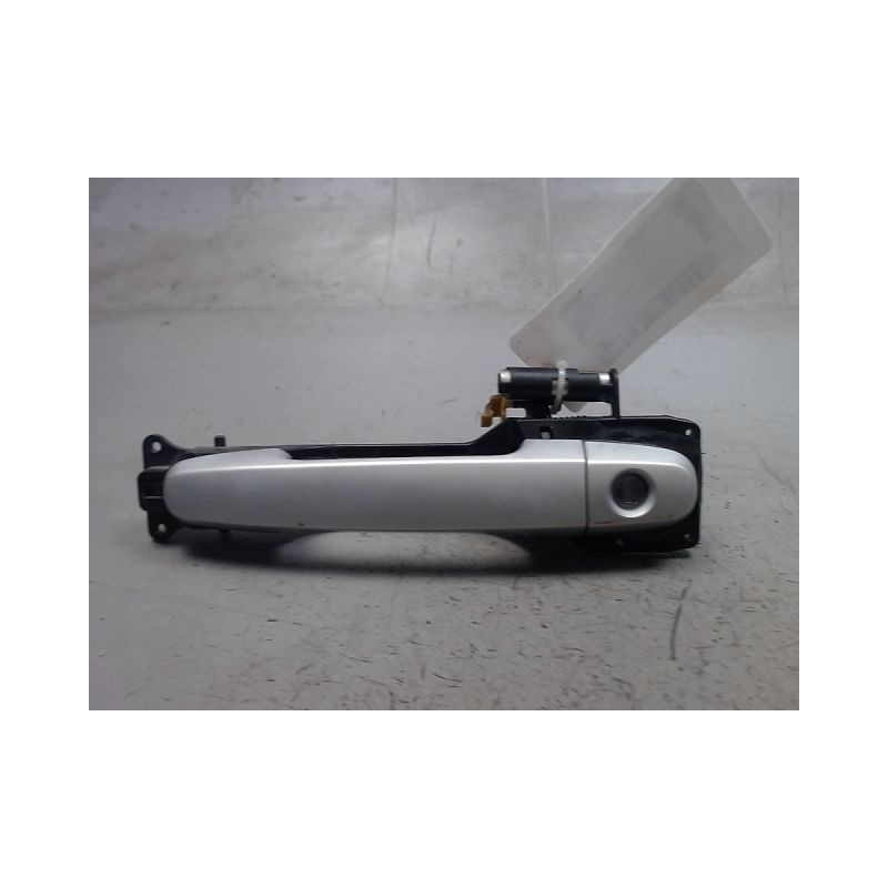 POIGNEE EXTERIEURE PORTE AVANT GAUCHE TOYOTA YARIS II 2010-