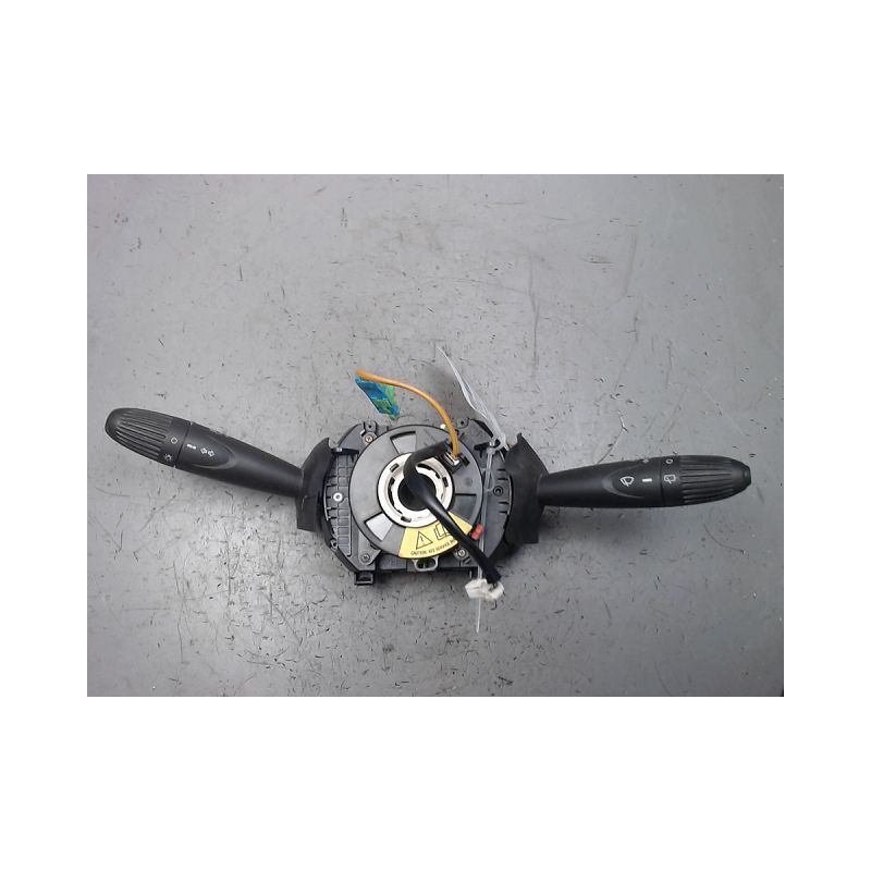 BLOC COMMODOS FIAT PUNTO 2003-