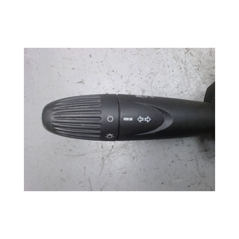 BLOC COMMODOS FIAT PUNTO 2003-