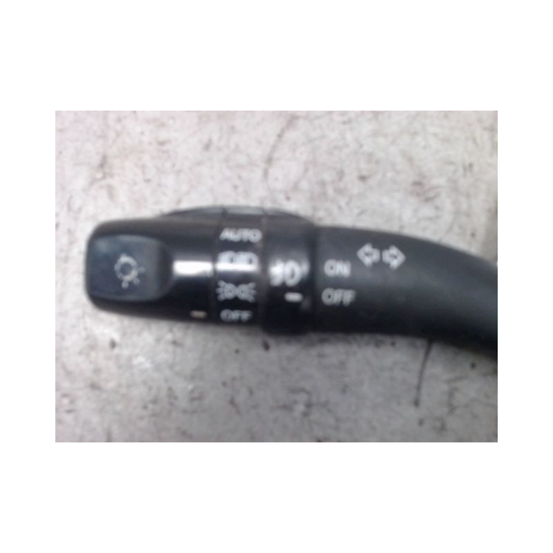 COMMANDE CLIGNOTANT KIA CARENS 2002-