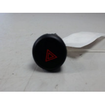 BOUTON DE WARNING NISSAN JUKE
