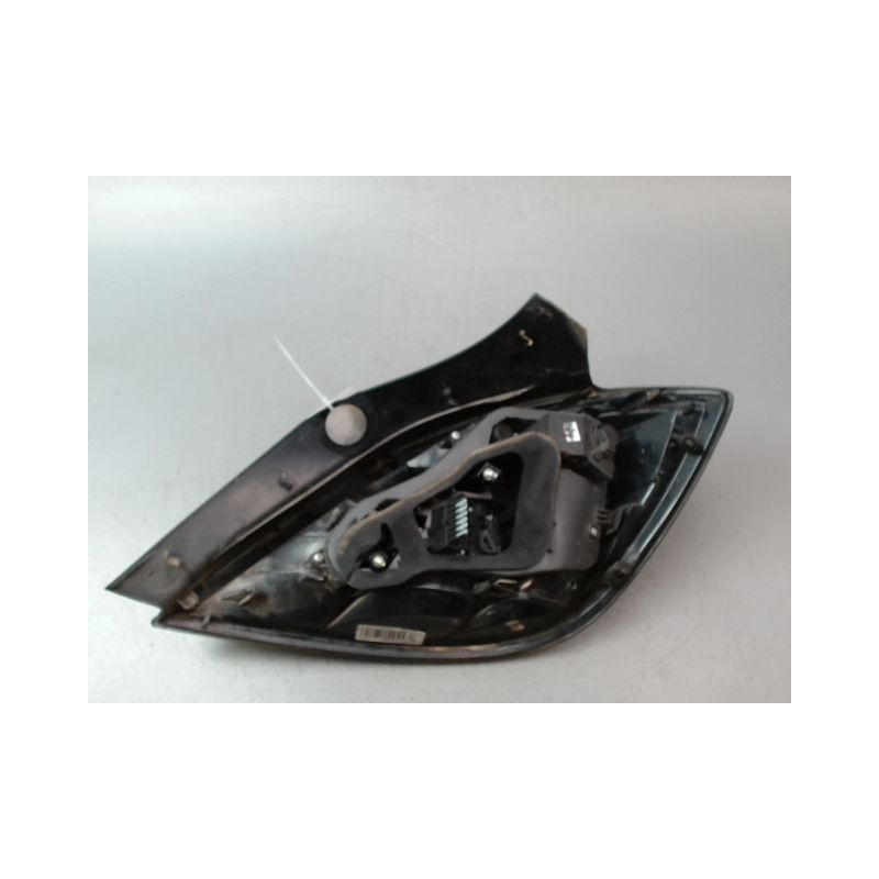 FEU ARRIERE GAUCHE  OPEL ASTRA III Phase 2 (H) 2007-2010