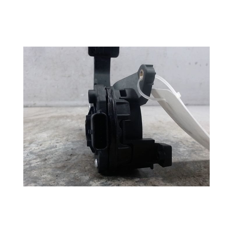 PEDALE ACCELERATEUR DACIA SANDERO 2008-