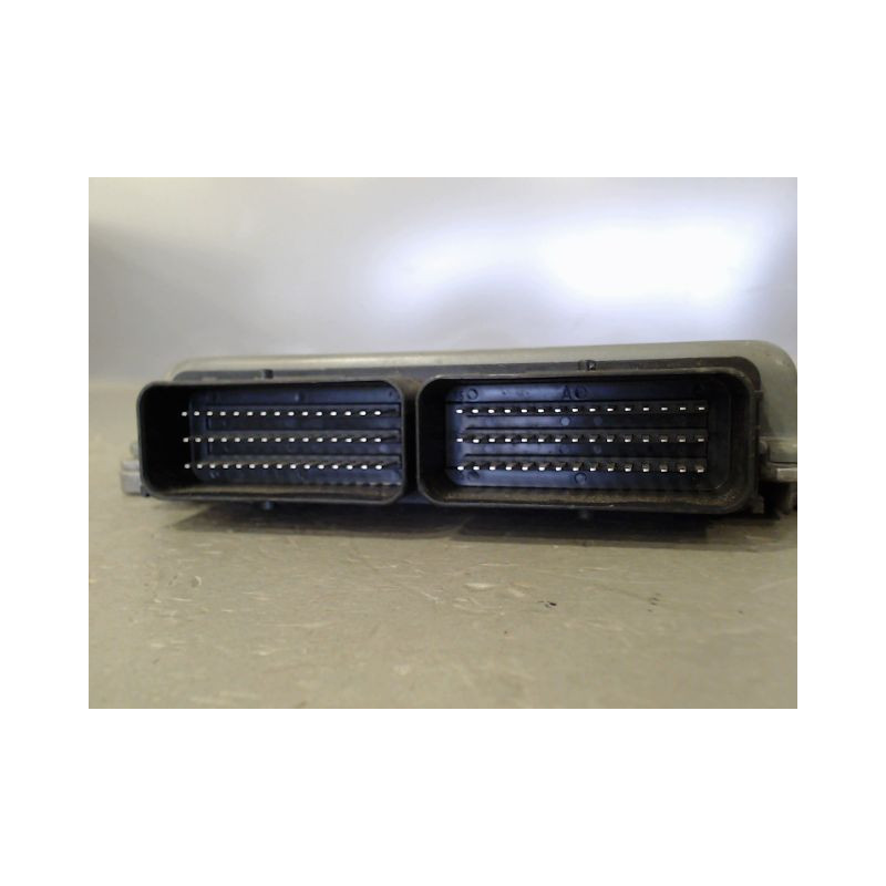 CALCULATEUR MOTEUR RENAULT TWINGO