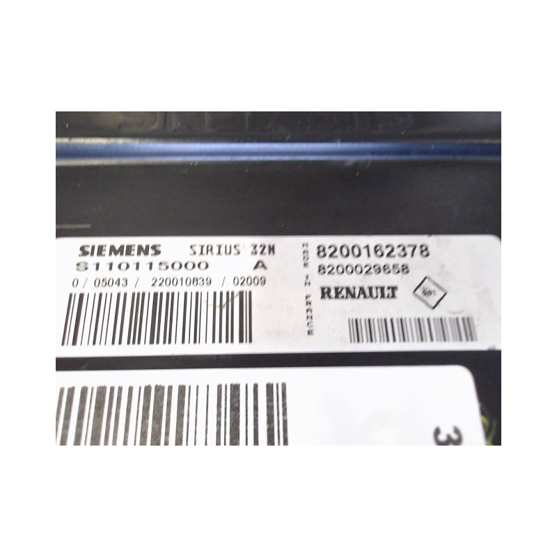 CALCULATEUR MOTEUR RENAULT CLIO
