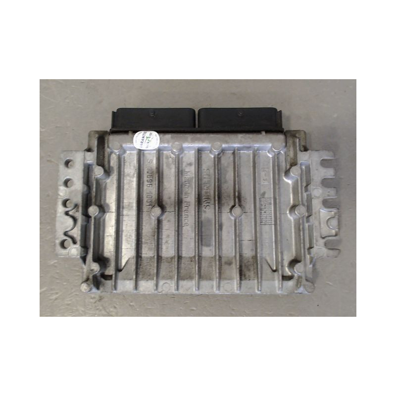 CALCULATEUR MOTEUR RENAULT CLIO