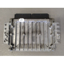 CALCULATEUR MOTEUR RENAULT CLIO