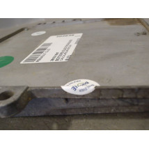 CALCULATEUR MOTEUR RENAULT CLIO
