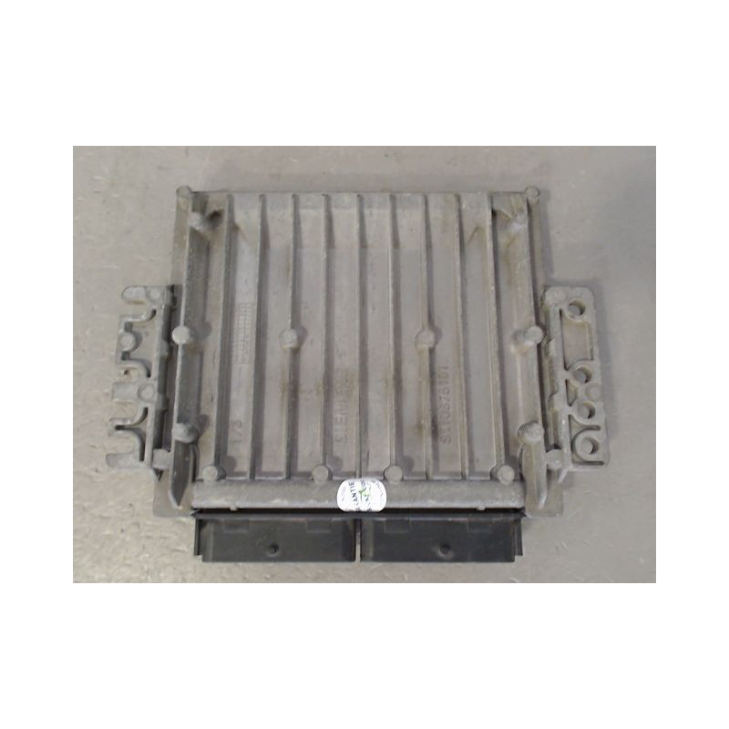 CALCULATEUR MOTEUR RENAULT CLIO II PH.2 01-06