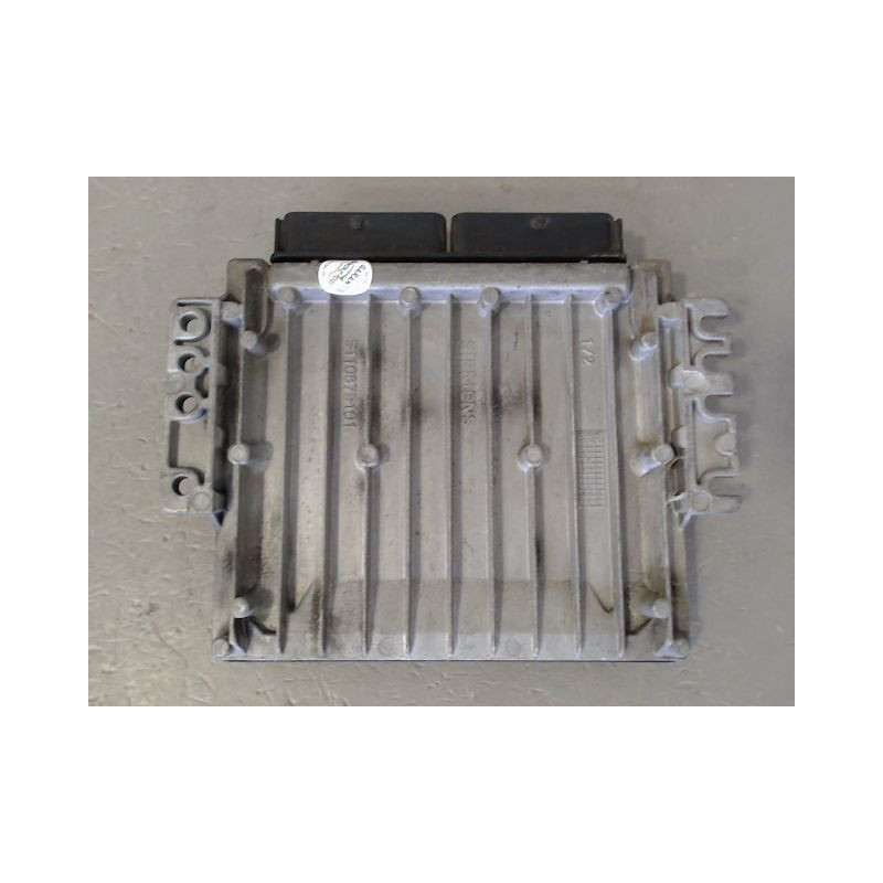 CALCULATEUR MOTEUR RENAULT CLIO II PH.2 01-06