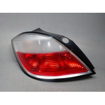 FEU ARRIERE GAUCHE  OPEL ASTRA 2004-