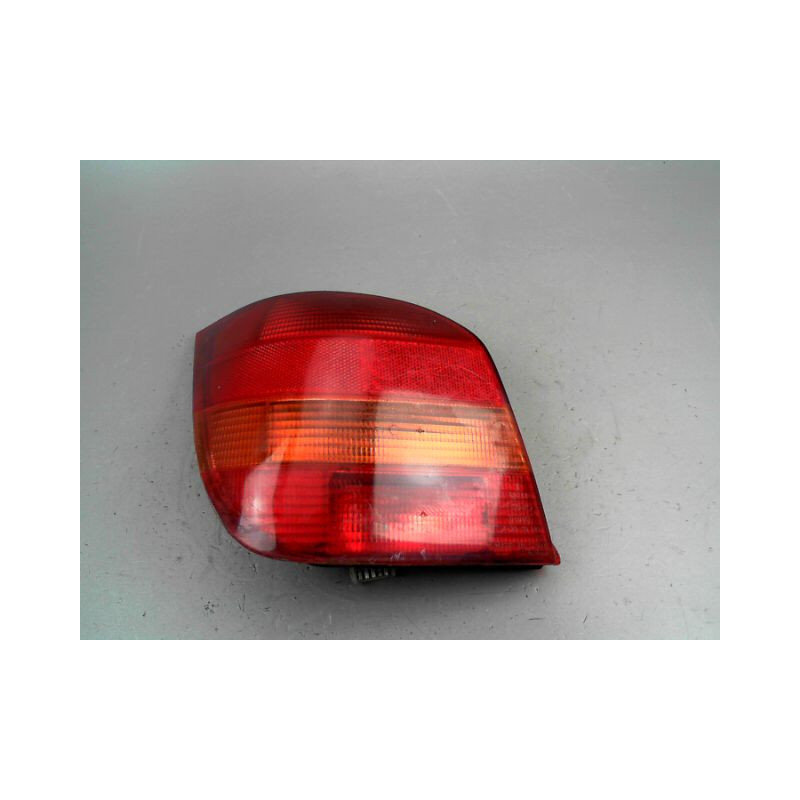 FEU ARRIERE GAUCHE  FORD FIESTA III Phase 1 1989-1994