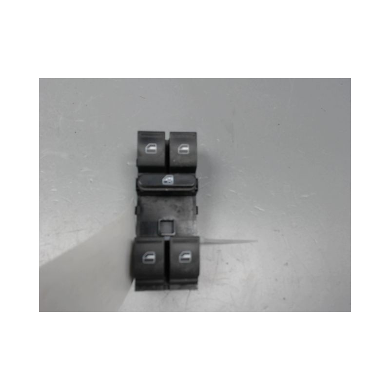 COMMANDE LEVE-GLACE PORTE AVG VOLKSWAGEN GOLF V 2003-2009