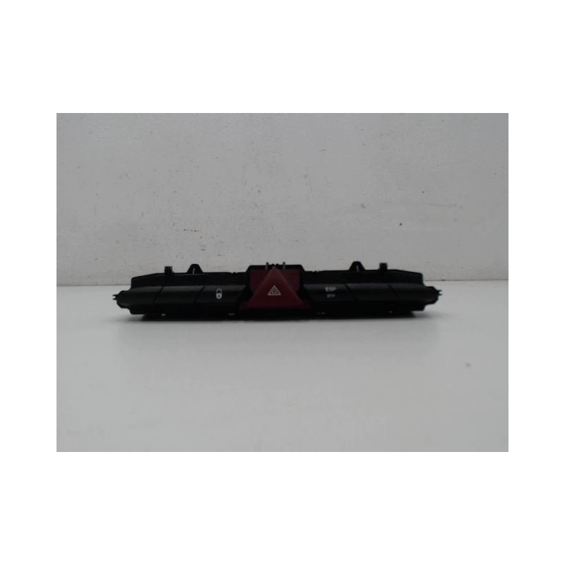 BOUTON DE WARNING PEUGEOT 308