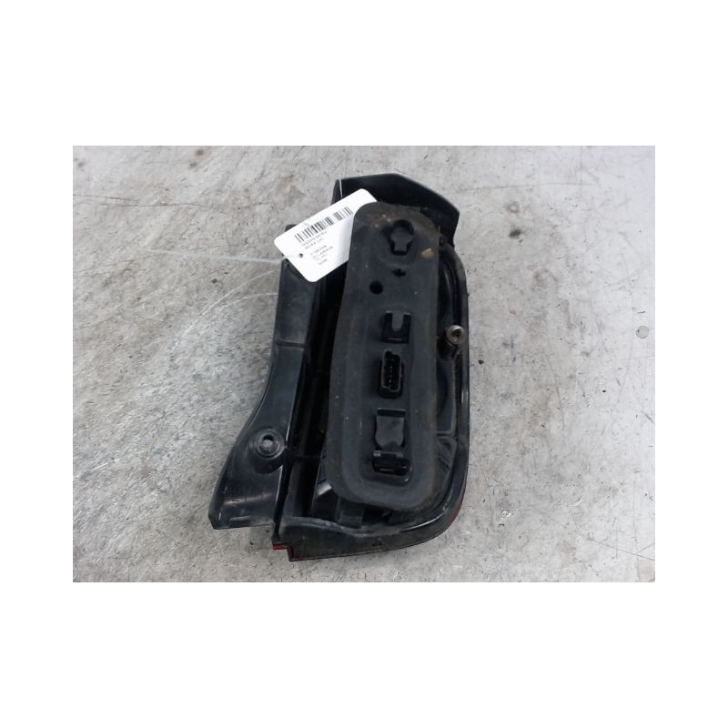 FEU ARRIERE GAUCHE  NISSAN MICRA C+C