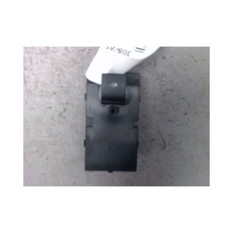 COMMANDE LEVE-GLACE PORTE AVD OPEL MERIVA