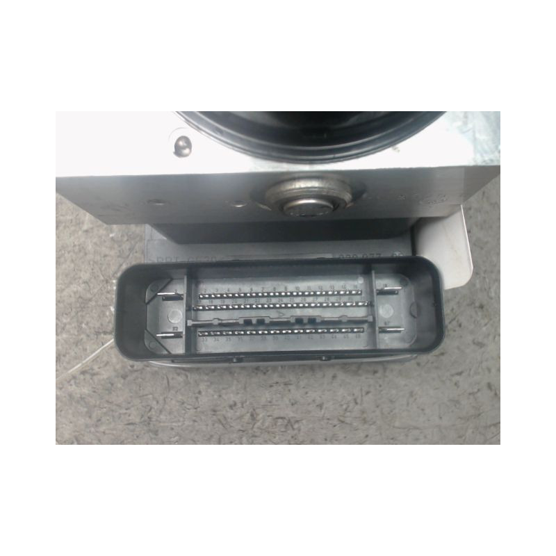 UNITE HYDRAULIQUE ABS FORD FOCUS