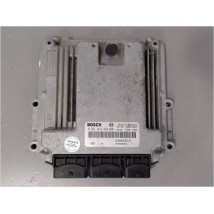 CALCULATEUR MOTEUR RENAULT TRAFIC II PASSENGER LONG 8.06-15