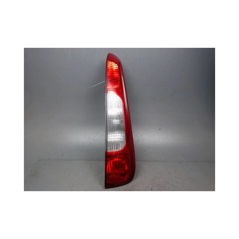 FEU ARRIERE DROIT FORD FOCUS C-MAX 03-07
