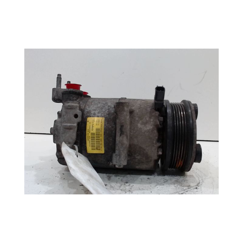 COMPRESSEUR AIR CONDITIONNE FORD FIESTA