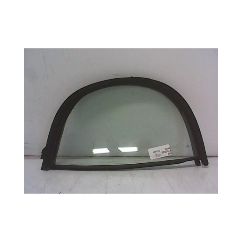 GLACE AVANT CUSTODE DROIT TOYOTA YARIS