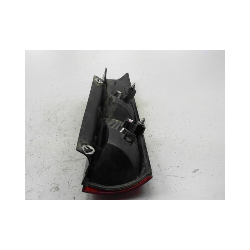 FEU ARRIERE GAUCHE  SUZUKI IGNIS II 2003-2009