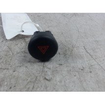 BOUTON DE WARNING NISSAN JUKE