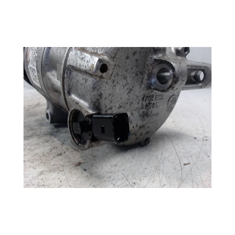 COMPRESSEUR AIR CONDITIONNE VOLKSWAGEN POLO 2009-