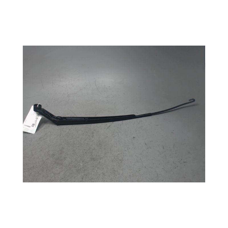 BRAS ESSUIE-GLACE AVANT DROIT TOYOTA YARIS