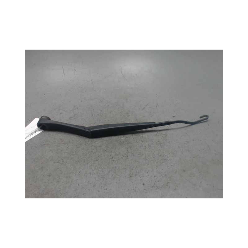 BRAS ESSUIE-GLACE AVANT GAUCHE HYUNDAI I10