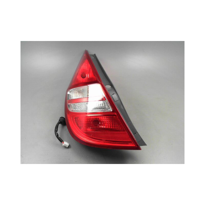 FEU ARRIERE GAUCHE  HYUNDAI I 30 I Phase 1 2007-2010