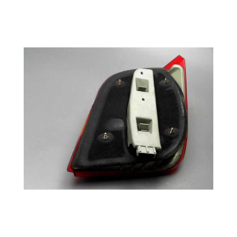 FEU ARRIERE GAUCHE  FORD FIESTA III Phase 1 1989-1994