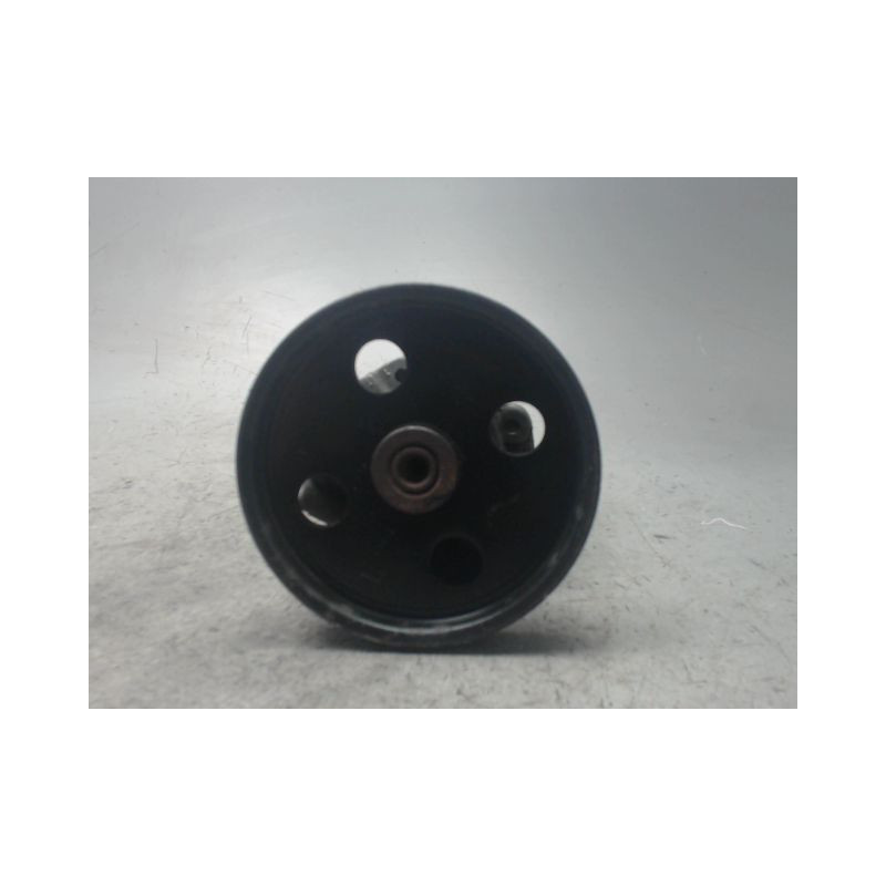 POMPE DIRECTION ASSISTEE CHRYSLER VOYAGER