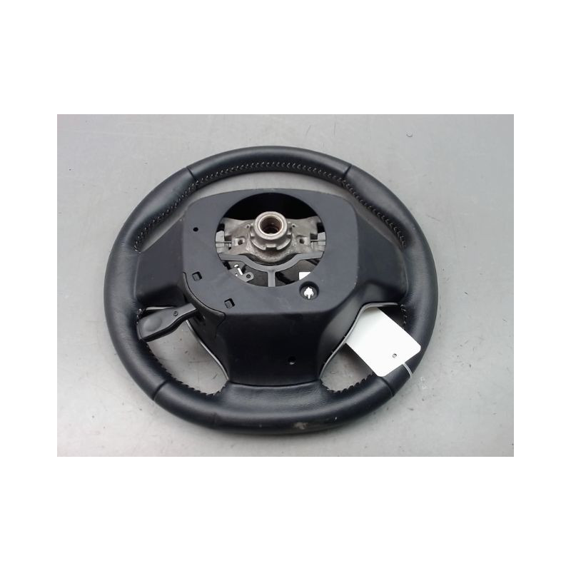 VOLANT DE DIRECTION TOYOTA YARIS 2005-