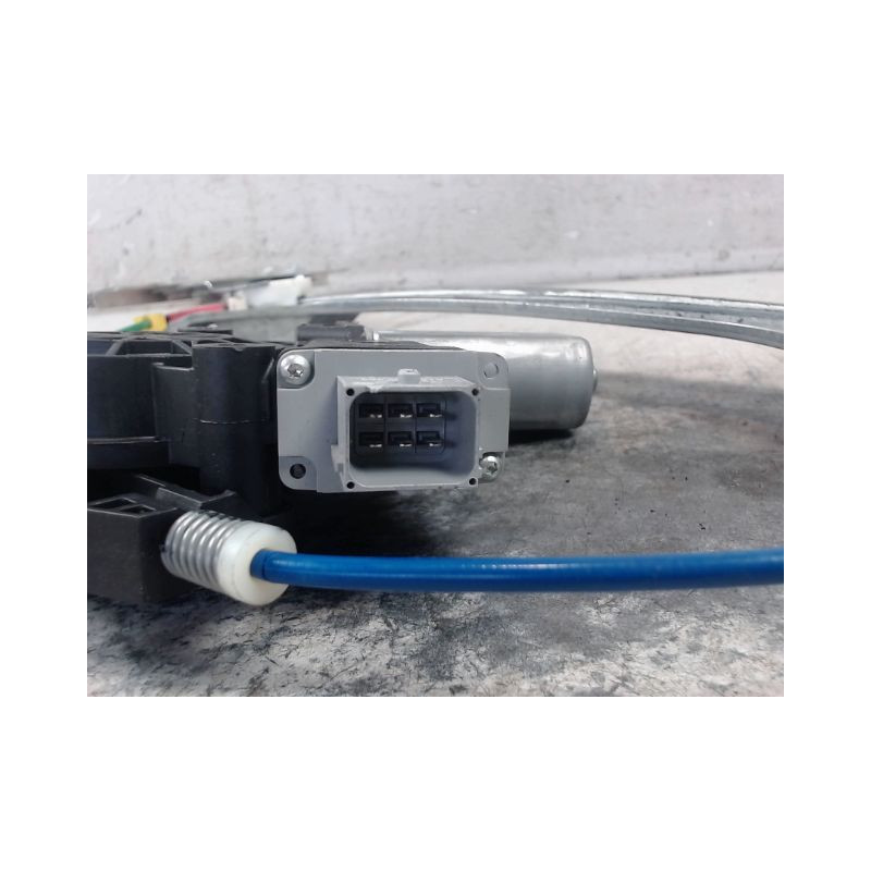 MECANISME+MOTEUR LEVE-GLACE AVANT GAUCHE OPEL CORSA 2010-