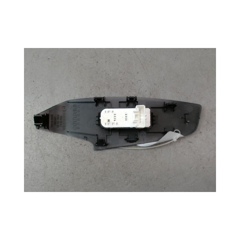 COMMANDE LEVE-GLACE PORTE AVD MAZDA MAZDA 3  5P