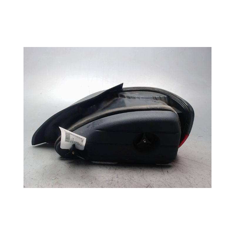 FEU ARRIERE GAUCHE  PEUGEOT 306 97-2001