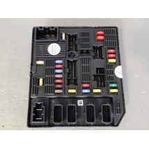 BOITE A FUSIBLES RENAULT SCENIC III 2009-