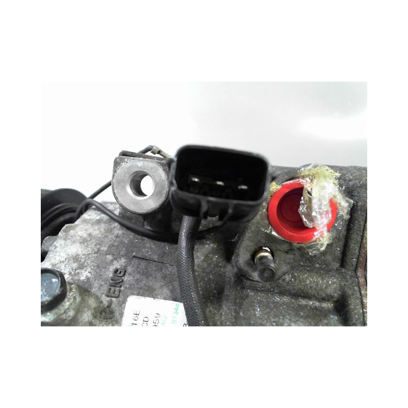COMPRESSEUR AIR CONDITIONNE KIA SPORTAGE