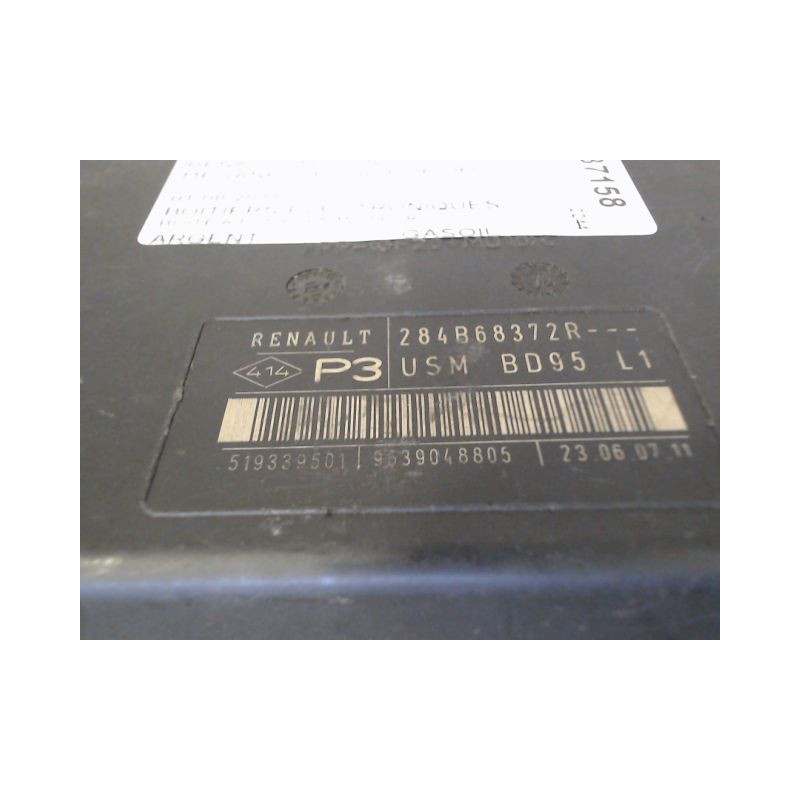BOITE A FUSIBLES RENAULT MEGANE III ESTATE 09-