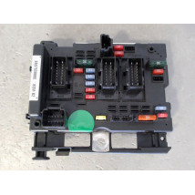 BOITE A FUSIBLES PEUGEOT 206 3P