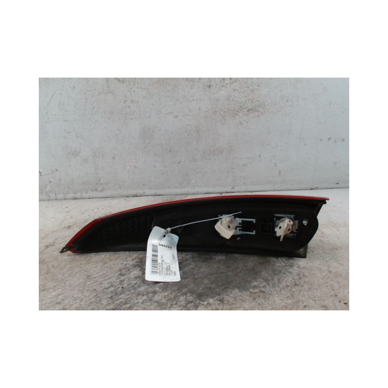 FEU ARRIERE GAUCHE  VOLVO XC70 2004-2007