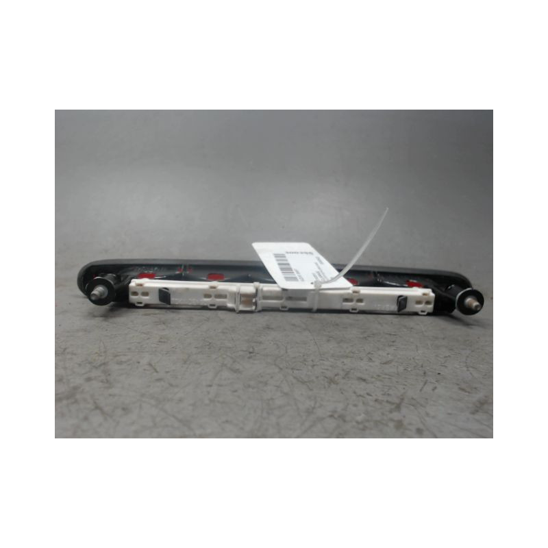 FEUX STOP SUPPLEMENTAIRE SUZUKI SWIFT