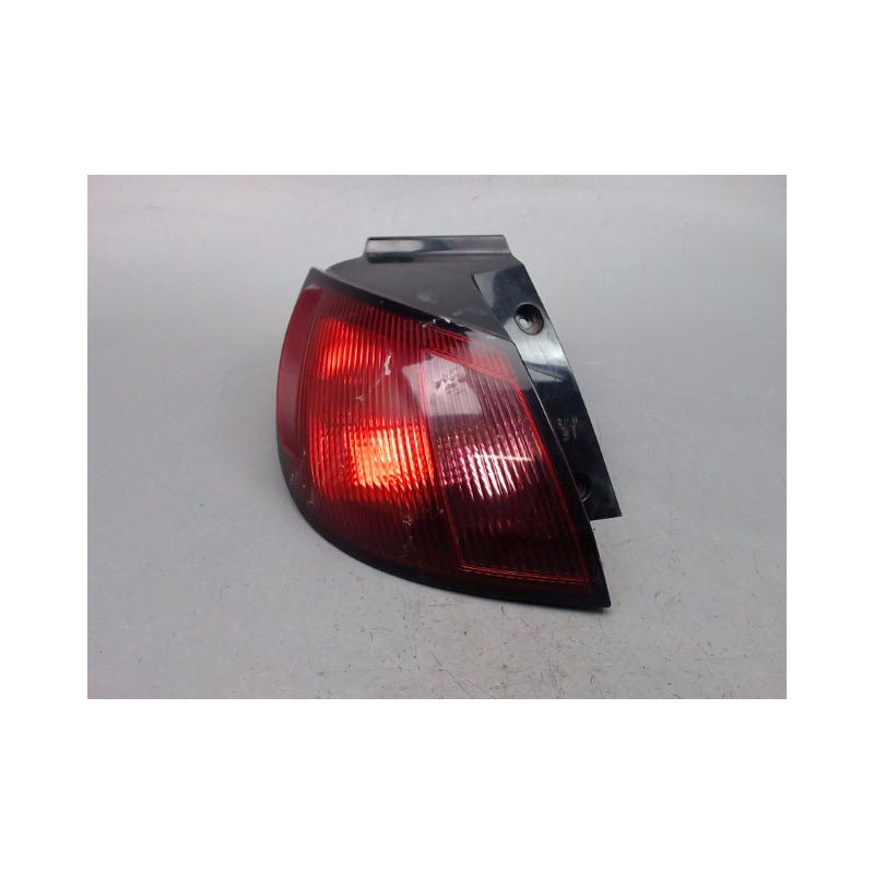 FEU ARRIERE GAUCHE  MITSUBISHI COLT CZ 2005-
