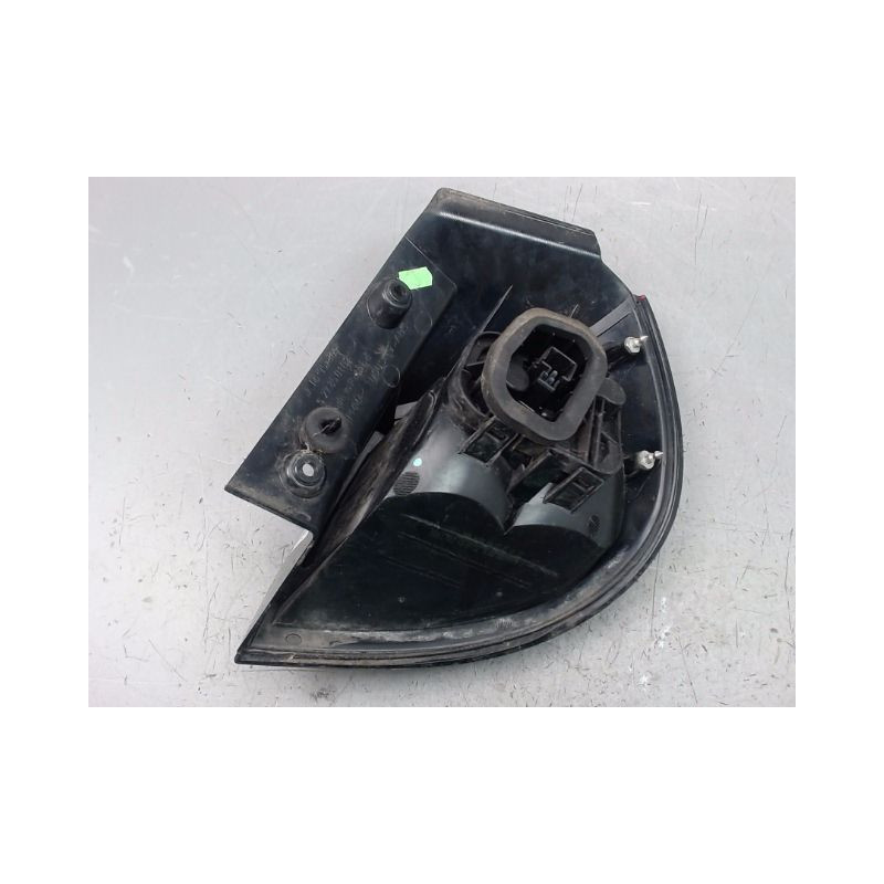 FEU ARRIERE GAUCHE  MITSUBISHI COLT CZ 2005-