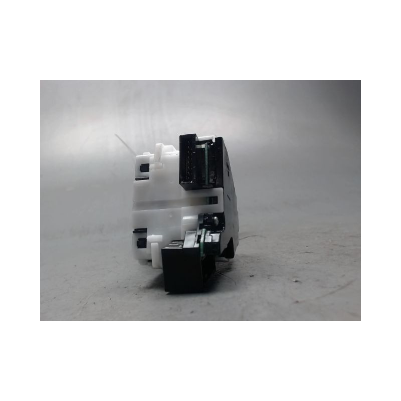 COMMANDE ESSUIE GLACE NISSAN QASHQAI
