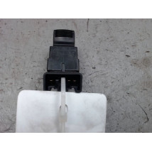 COMMANDE LEVE-GLACE PORTE AVD SUZUKI SWIFT
