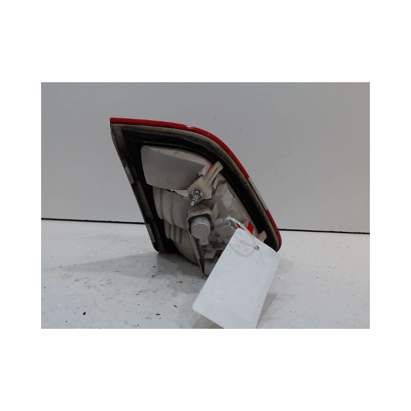 FEU ARRIERE INTERIEUR DROIT MERCEDES CLASSE B